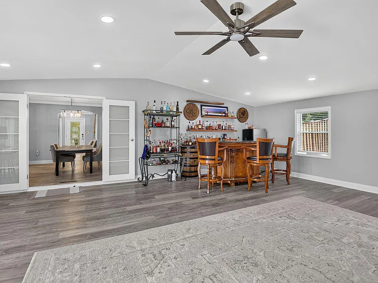 12420 Seabury Ln — Photo 19