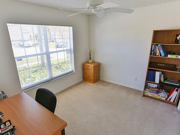 5th image of 806 Clifton Hills St