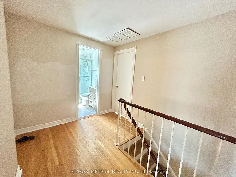 16 Gloxinia Cres #2 — Photo 10