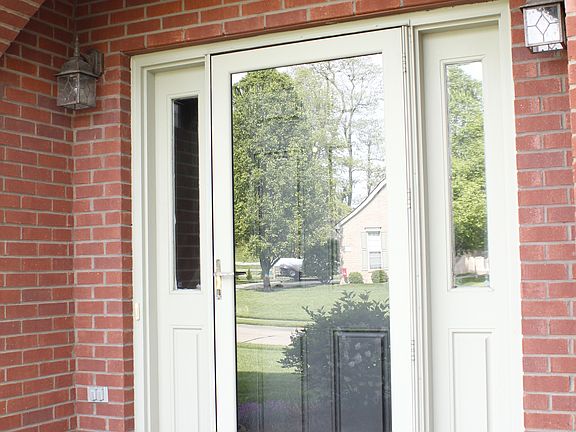 2nd image of 10030 Deepwood Ct