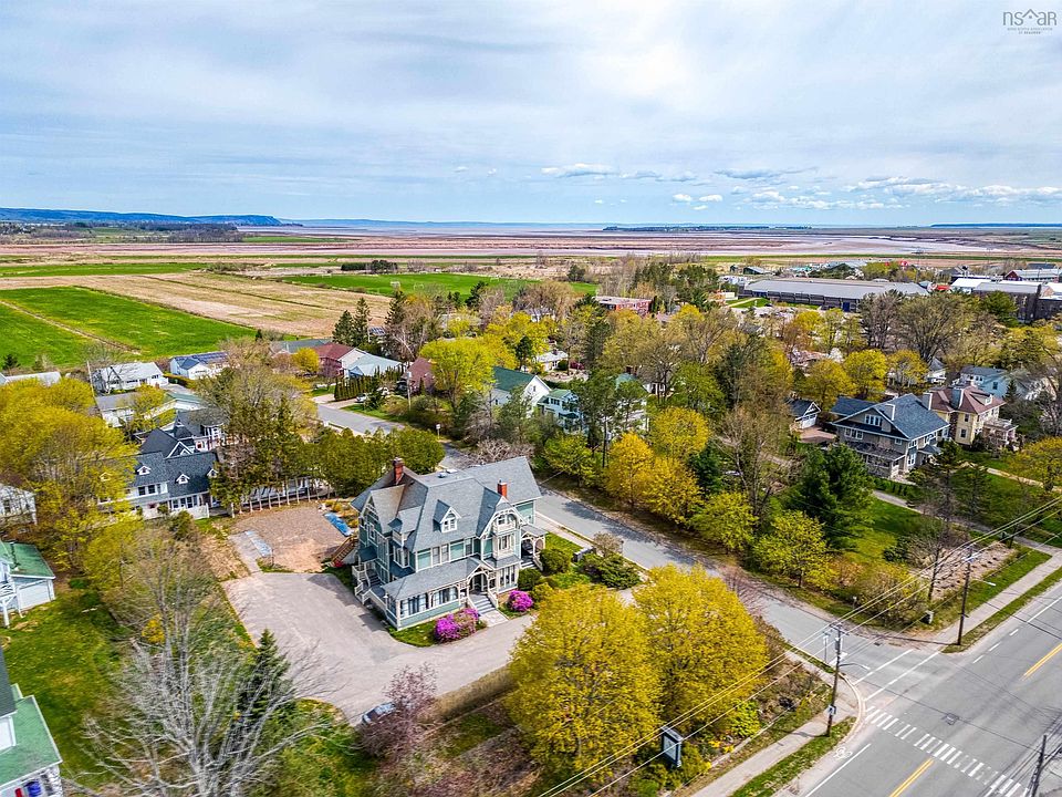 600 Main St, Wolfville, NS B4P 1E8 MLS 202310885 Zillow