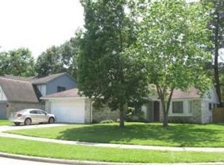 9039 Edenbridge St, Spring, TX 77379