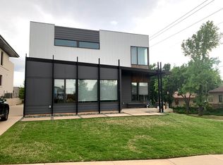 828 NW 8th St, Moore, OK 73160