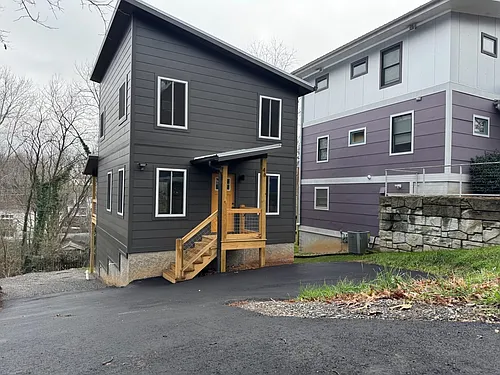 46 Greeley St Photo 1