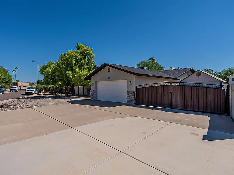 6341 N 82nd Way — Photo 3
