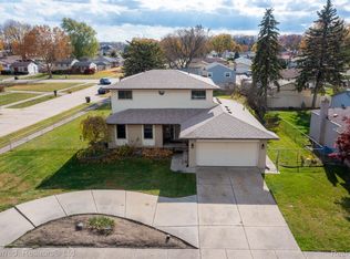 15026 Alma Dr, Sterling Heights, MI 48313