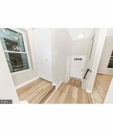 5th image of 1 Kinsman View Cir