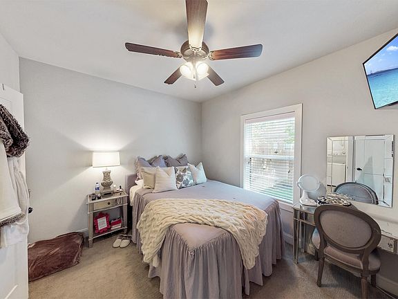4th image of 203 Brentwood Dr E APT 51