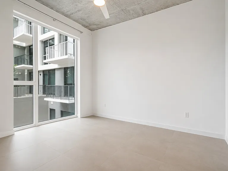 36 NW 32nd St #A — Photo 3