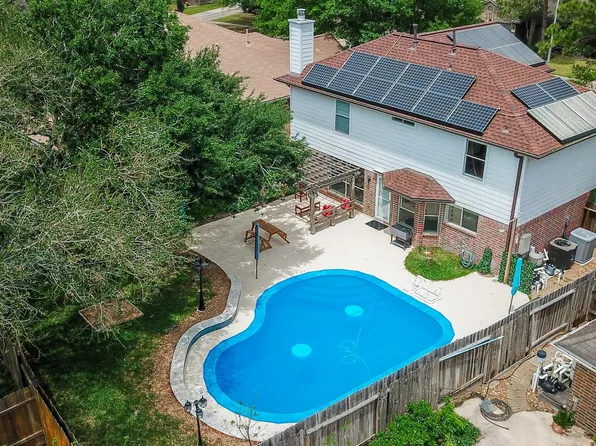 22523 Holly Lake Dr, Katy, TX 77450