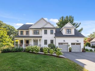 14 Burlington St, Burlington, MA 01803