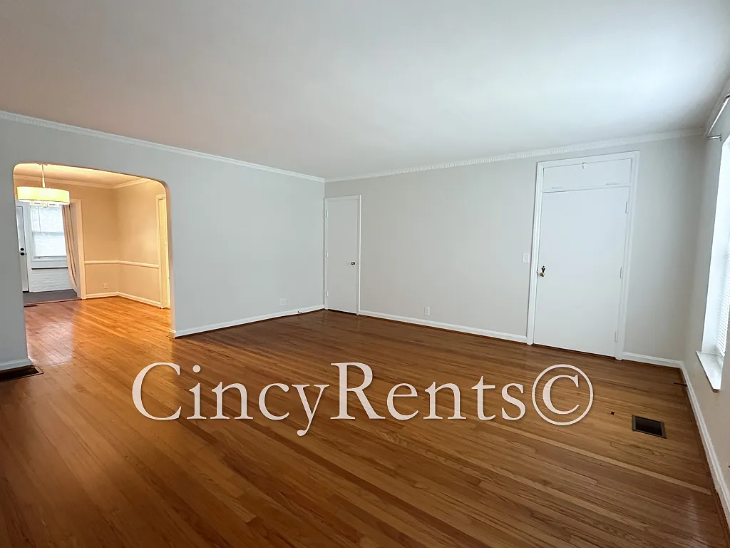 2 bed, 1050 sqft, $1,595 — Photo 4