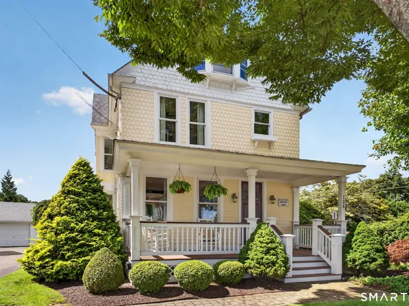 120 Harbor Street, Branford, CT 06405