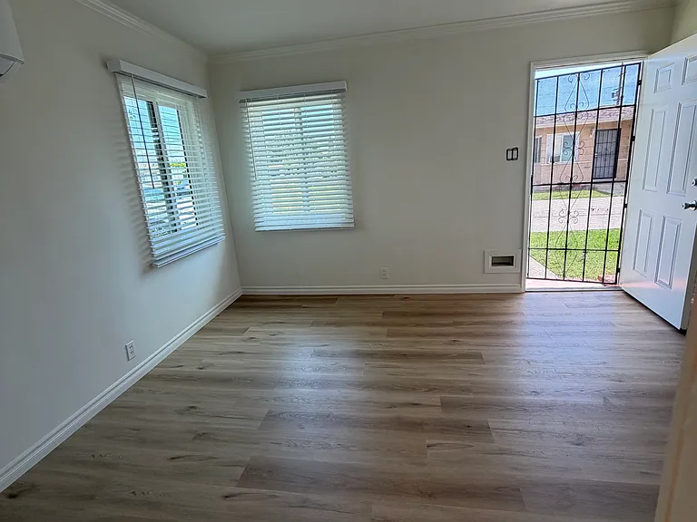 8542 Luxor St — Photo 5