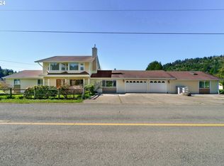 95695 Sitkum Ln, Myrtle Point, OR 97458