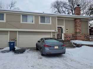 7623 Zinnia Way N, Maple Grove, MN 55311