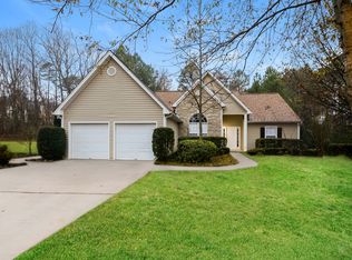 1502 Whitaker Park Pl, Dacula, GA 30019