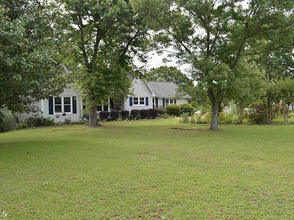 3rd image of 89 Dogwood Trail Dr