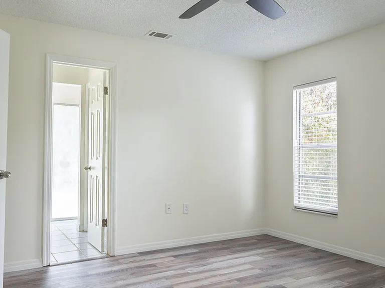 2254 Matthew Cir — Photo 5