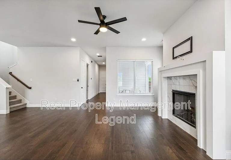 6644 Windfall Dr — Photo 7