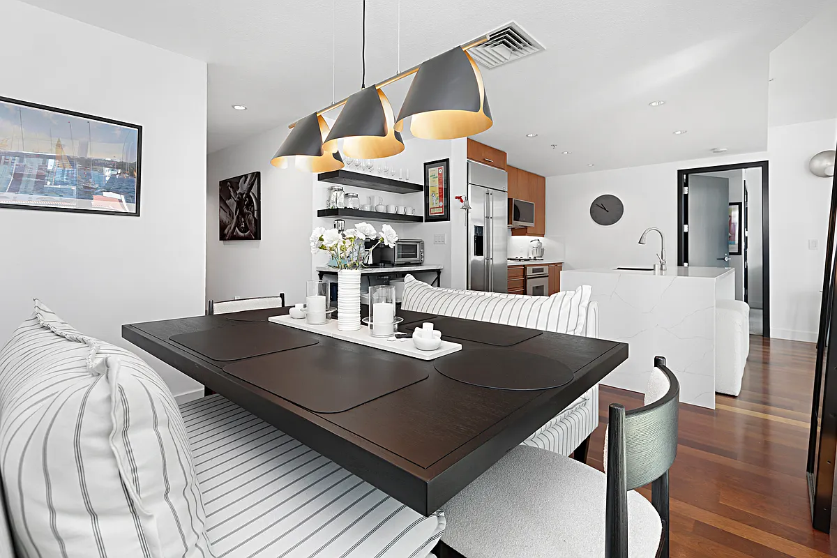 1 bed, 1.5 bath, 821 sqft, $4,300 — Photo 2
