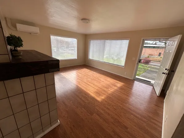 1919 NW Kline St, Roseburg, OR 97471