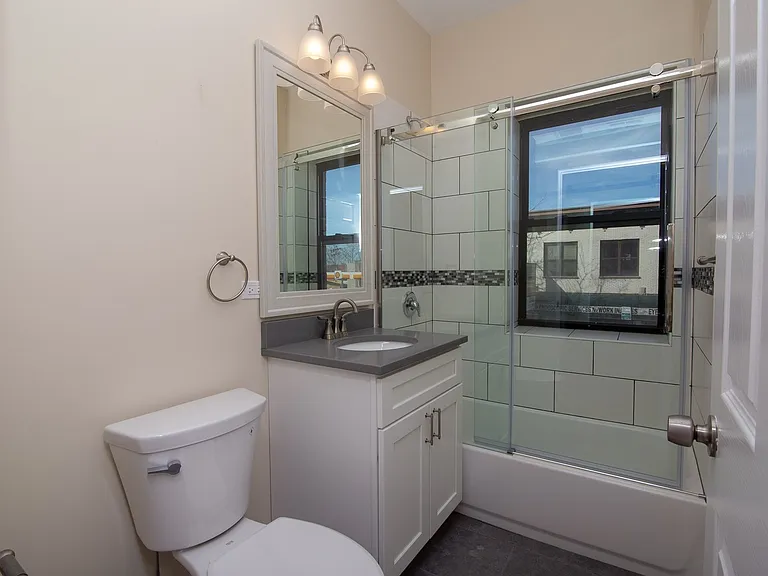 4001 W Armitage Ave #B — Photo 6