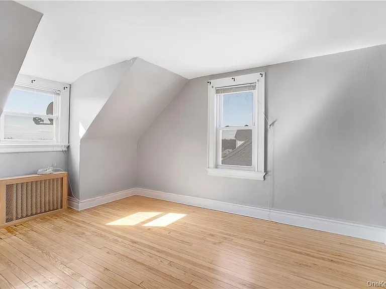 29 Neptune Ave #3 — Photo 7