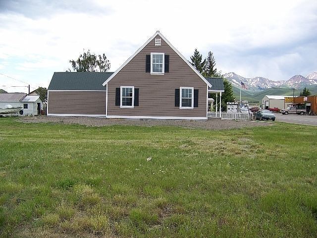 2nd image of 14 N Harrison St