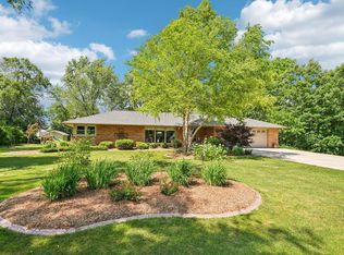 N59W18100 Spruce Ln, Menomonee Falls, WI 53051