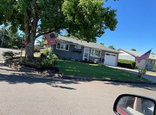 1300 Rainier Rd, Woodburn, OR 97071