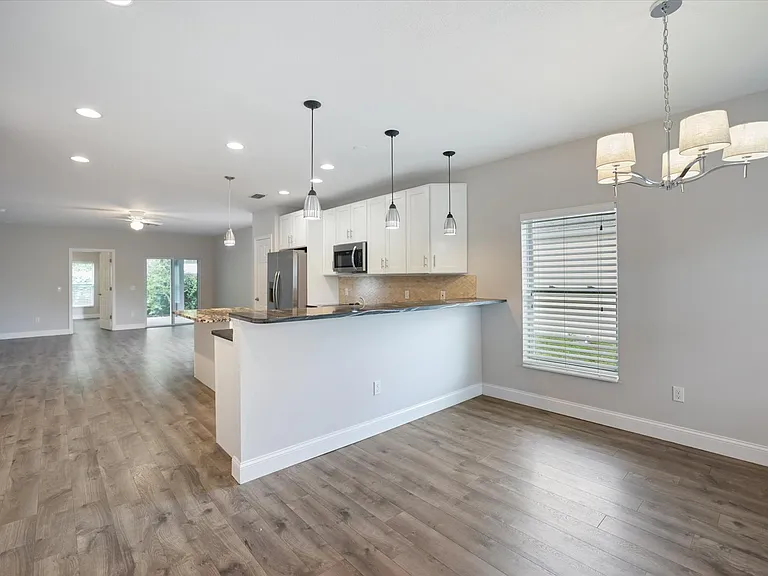 1878 Vamo Dr — Photo 6