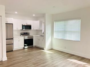 800 SE 16th St #4, Fort Lauderdale, FL 33316