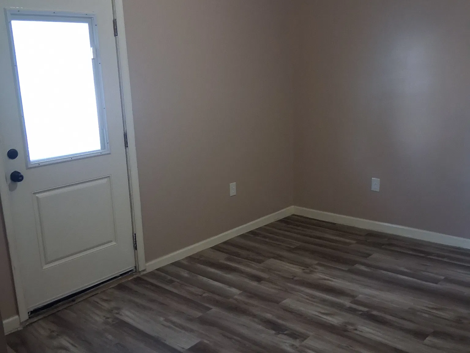 2 bed, 750 sqft, $1,000 — Photo 2