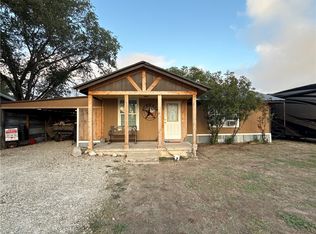 1503 Hill St, Three Rivers, TX 78071