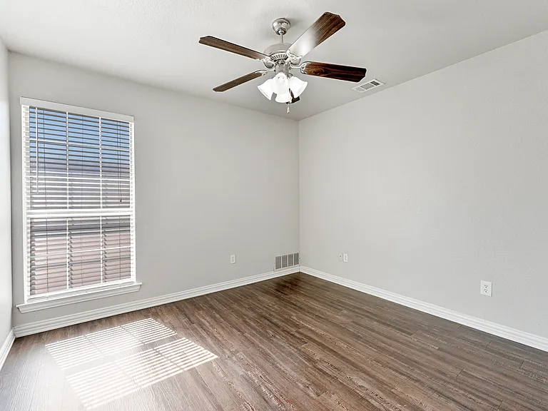 Woodhaven Villas — Photo 27