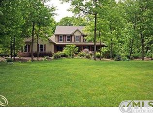 195 Abby Brook Ln, Howell, MI 48843