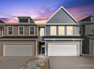 3329 Kings River St SW UNIT 45, Wyoming, MI 49418