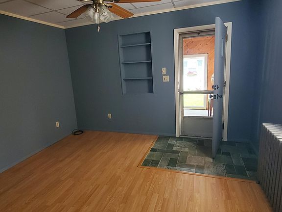 4th image of 100 Garibaldi Ave #1