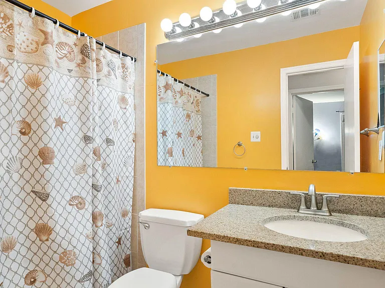 4453 Holly Ave — Photo 33
