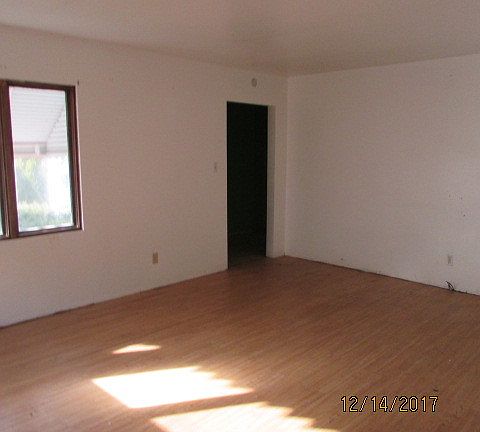 5th image of 1329 Burnham Ave