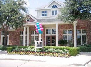 U Bayview Cove Dr, Houston, TX 77026