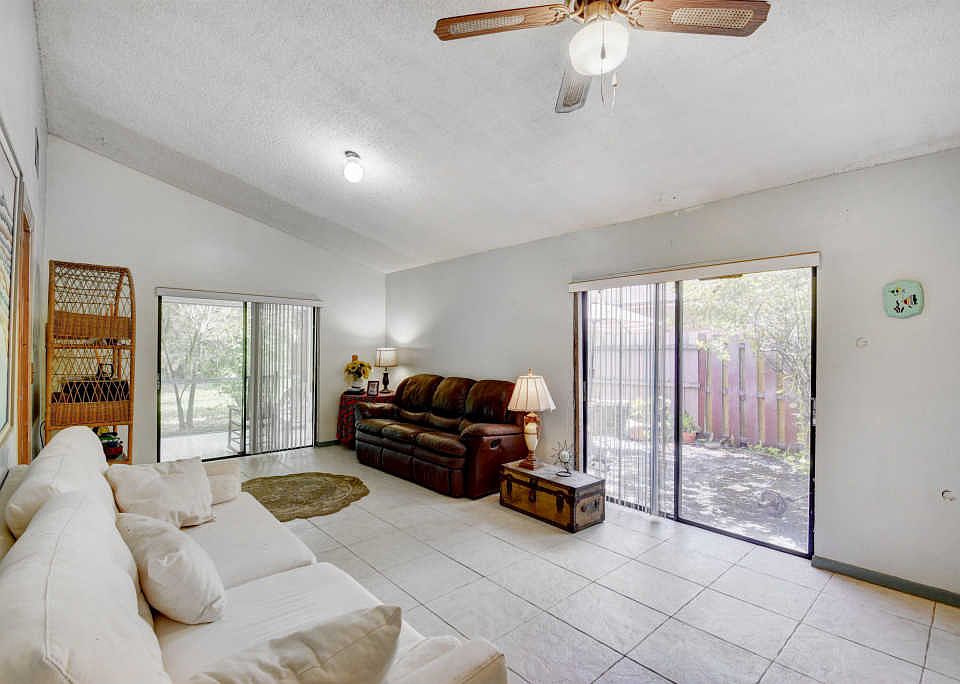 1st image of 4757 Luqui Ct