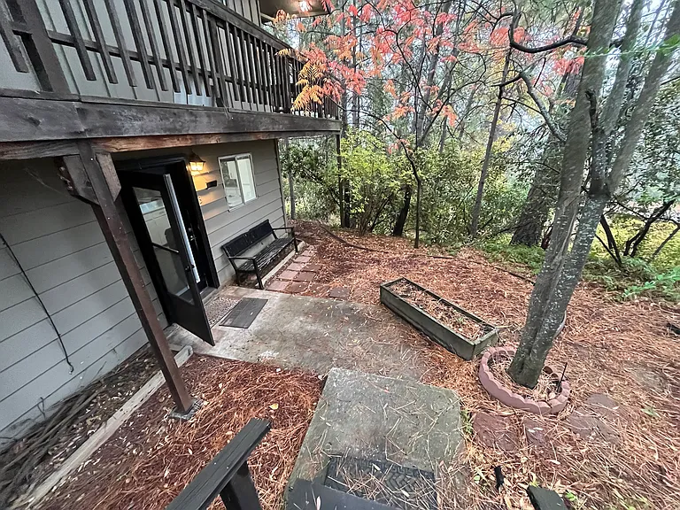 1860 Point View Dr #3 — Photo 21