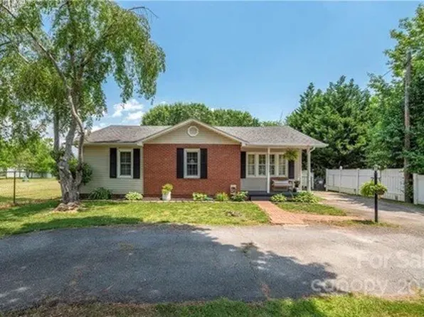 295 Ellis Loop Rd, Salisbury, NC 28144