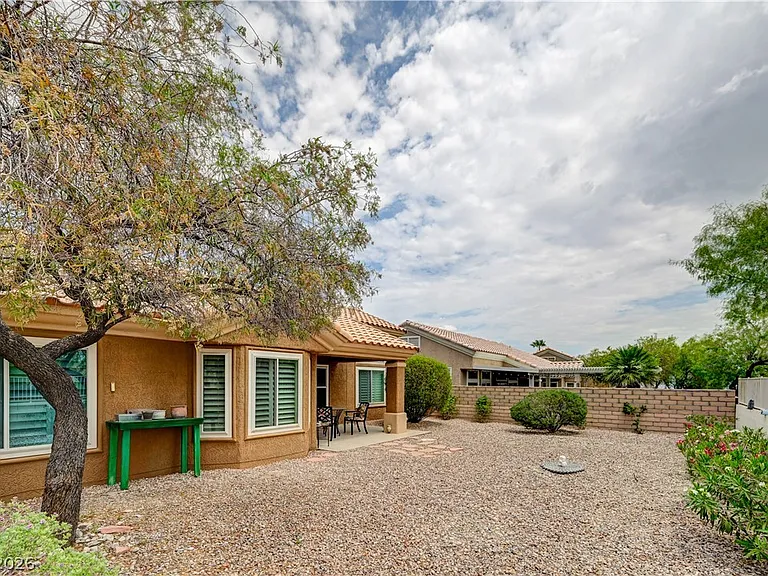 10609 Paradise Point Dr — Photo 44