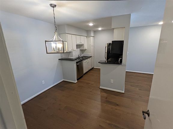 4th image of 2350 Bering Dr APT 130