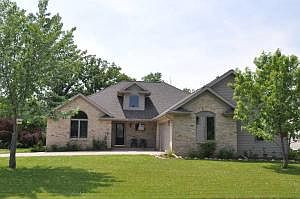 1st image of 590 Braatz Dr