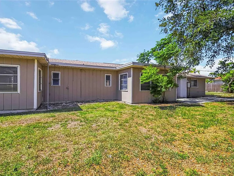 304 Lantana Ave — Photo 22