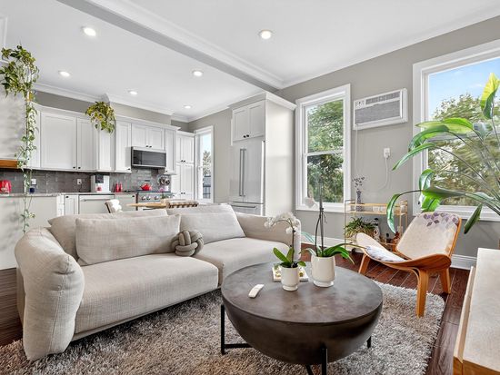 129 Prospect St #3, Jersey City, NJ 07307